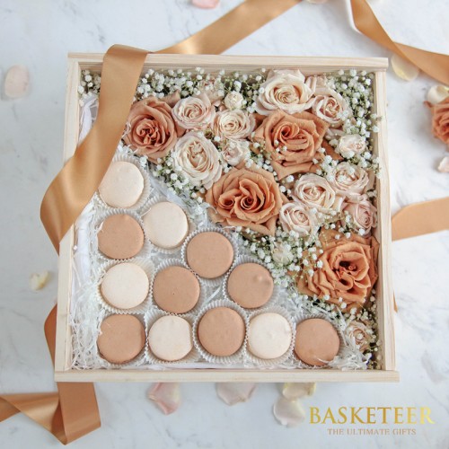 Macarons With Enduring Love Flowers