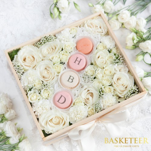 Macarons With Eternal Love Roses Box Set