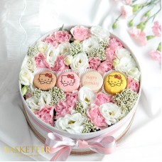 Kitty Macarons With Sweet Soft Flowers