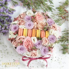 Macarons With Stunning Blooms