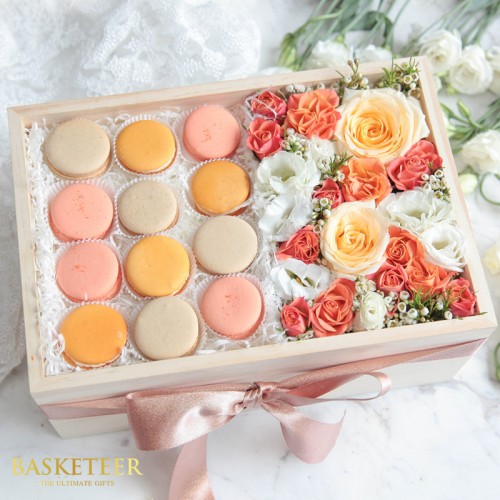 Macarons With Forever Love Flowers