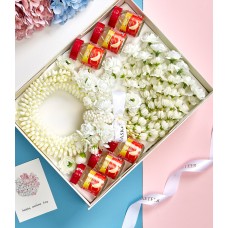 Artificial Garland And Bird's Nest Gift Box