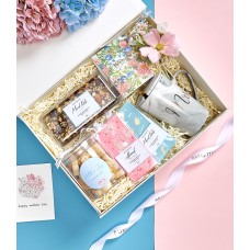 Mother's Day Tea & Cookies Gift Set