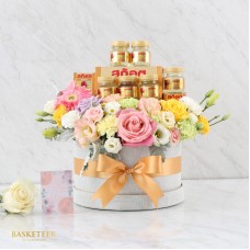 Scotch With Bright Flowers Gift Box