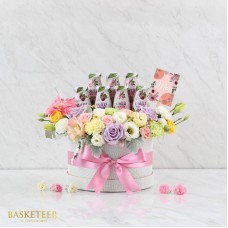 Healthy Drink With Sweet Bright Flowers Box