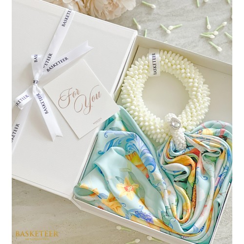 Artificial Garland and Scarf gifts box
