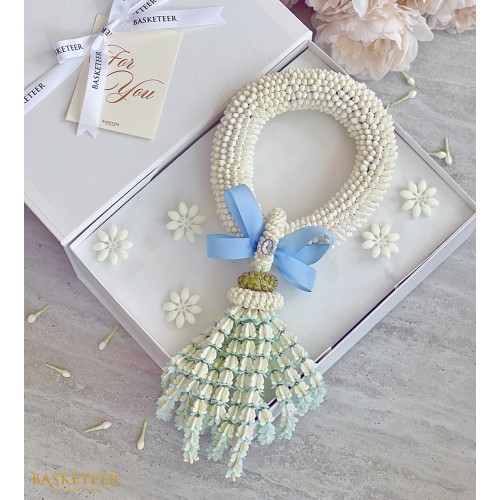 Fresh Garland gifts box
