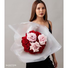 Graceful Roses Bouquet for Valentine's day
