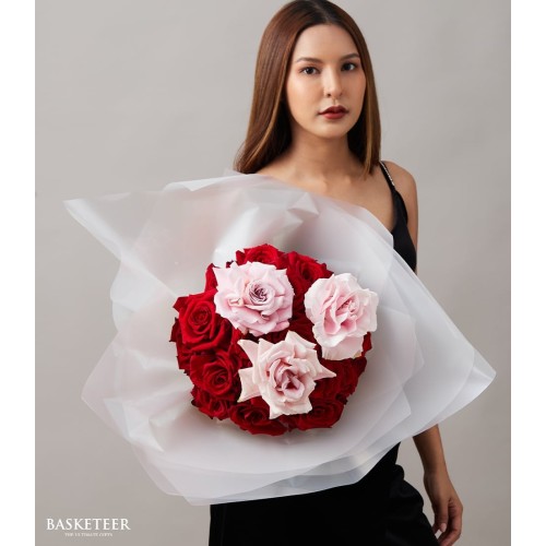 Graceful Roses Bouquet for Valentine's day