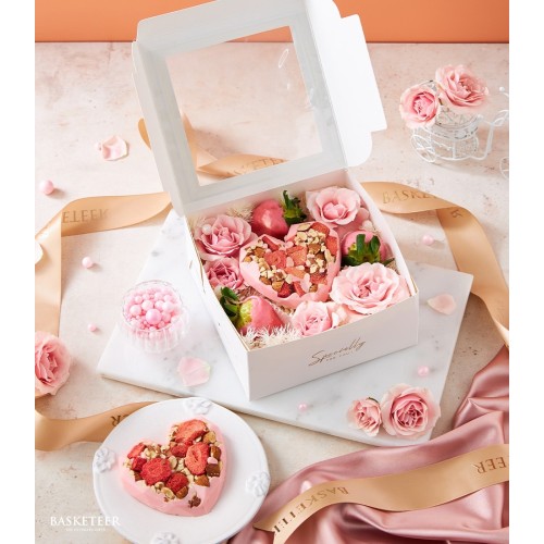 Sweet Pink Heart Chocolate Set