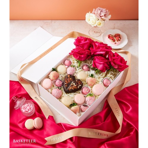 Mini Heart Chocolate & Chocolate Covered Strawberries With Flowers