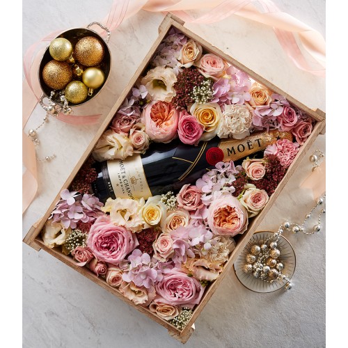 Luxury Champagne & Glamorous Flowers Gift Box