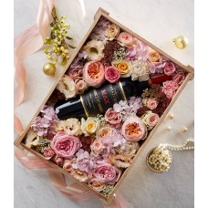 Classic Wine & Glamorous Flowers Gift Box