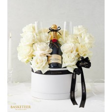 White Roses Petal & Wine Box Set