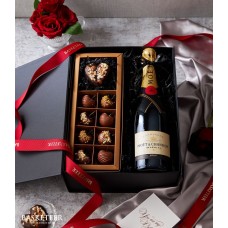 Valentine's Wine with Chocolate Covered