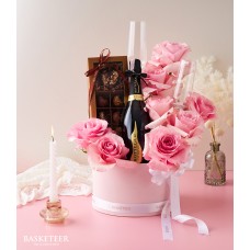 Pink Roses and Wine for Valentineâ€™s Gifting
