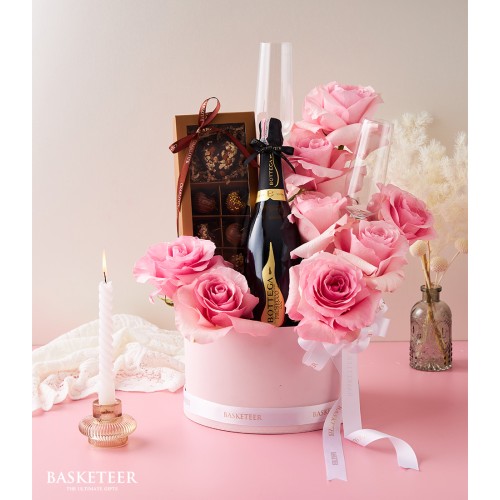 Pink Roses and Wine for Valentineâ€™s Gifting