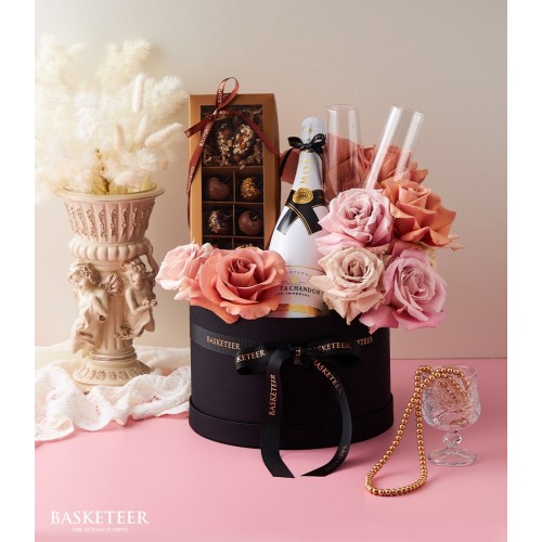 Luxury Wine and Toffee Roses Box