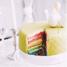 Green Deluxe Cake - double height (Small (18 cm(12 servings)))