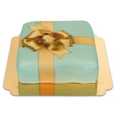 green gift cake