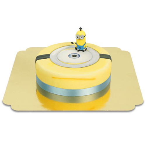 Minion on Cyclops Cake (Small (6 Servings))