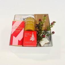 HONEY & CHOCOLATE GIFT BOX
