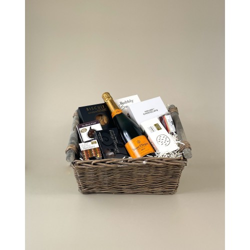 The Champagne Veuve Clicquot Brut Gift Box