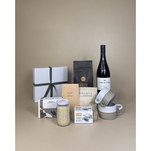 The Entertainer Gift Box