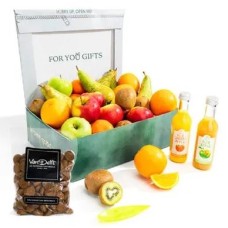 Fruit box with spice nuts of your choice-3