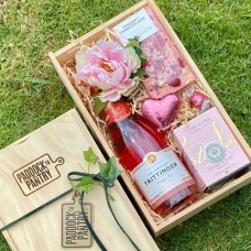 Pink Champagne Gift Basket