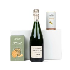 The Champagne Celebration M