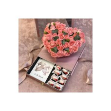 Flower box "Tender Hugs"