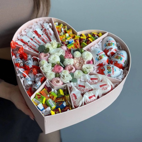 Heart Divider with Sweets