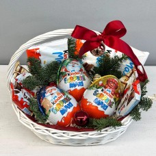Basket "Kinder Surprise Maxi"