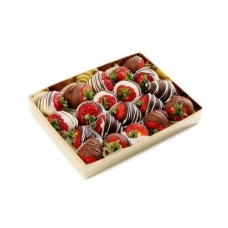 Classic Chocolate Strawberry Gift Box