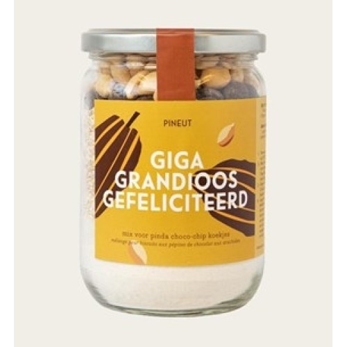 Giga Grandiose Congratulations Cookie Mix Choco Peanut
