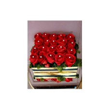 Gold Box of Roses