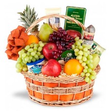 #08 Good Fruit, & Cheese Basket
