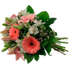 Fresh, Feminine Bouquet