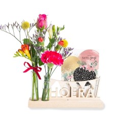 Mailbox flowers Hooray
