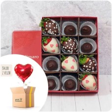 Strawberries with a balloon for Valentine's Day