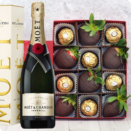 Dark and Gold with champagne