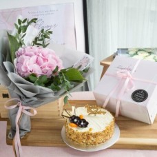 Carrot Walnut + Bouquet (16cm (Recommended for 4-6 pax))