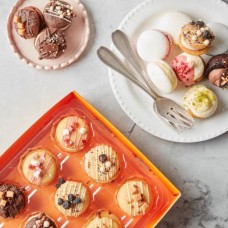 Father's Day Selection Box (12 Pcs)