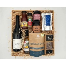 Large Tasty Taranaki Gift Box Red Wine