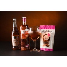 A Pink Gin & Treats Gift Hamper