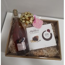 A Pink Prosecco Gift Hamper (Sparkling RosÃ©)