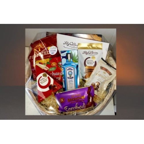 Gin & Treats Luxury Gift Basket