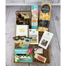 Party Pantry Gift Basket (Deluxe)