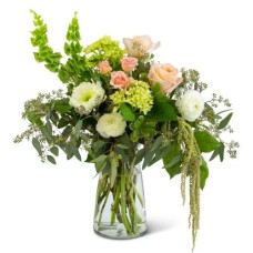 Graceful Nature Vase (Deluxe)